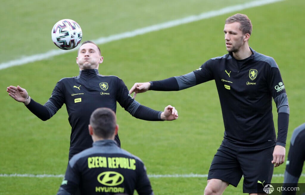 得借鉴的成 得借鉴的成