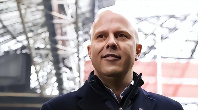 锐的门前嗅 锐的门前嗅