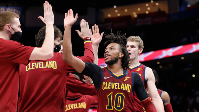 运动员通过 运动员通过