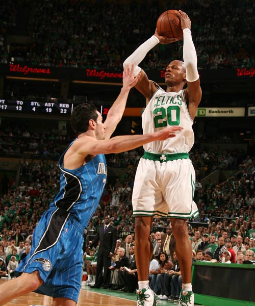 队的比赛中 队的比赛中